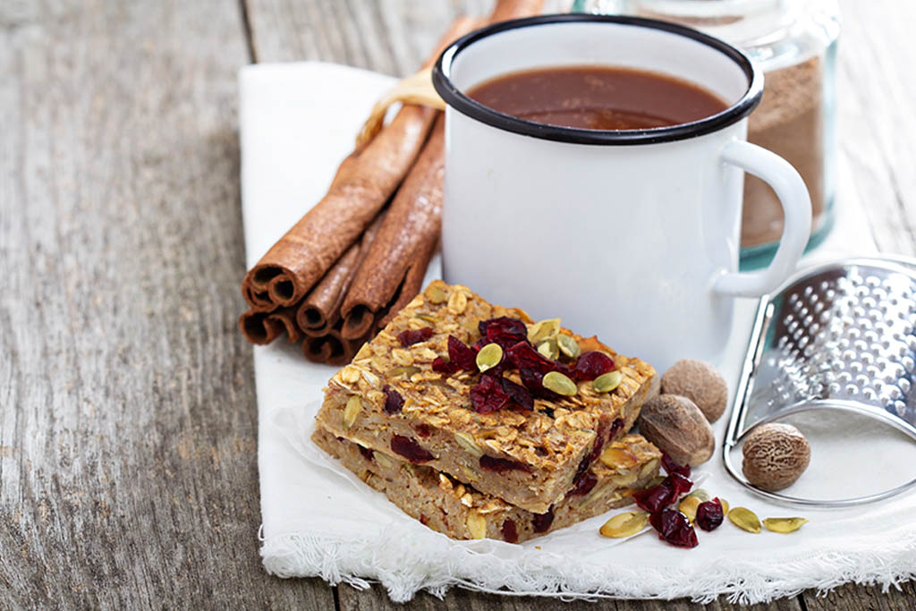 Cinnamon Oatmeal Breakfast Squares